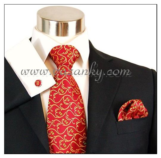 Kravata - vázanka Červená se zlatým vzorem